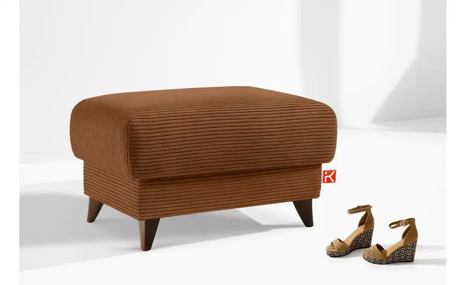 KONSIMO Hocker Gustavo II, in Wohnsituation