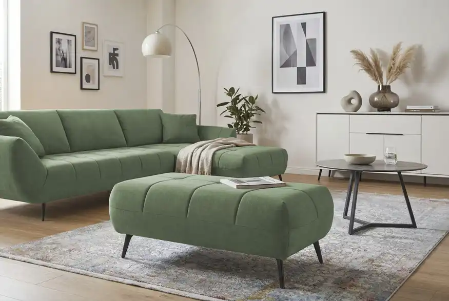bobb Hocker Carly, in Wohnsituation