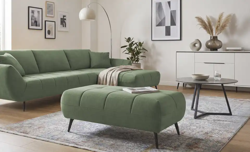Hocker Carly, in Wohnsituation
