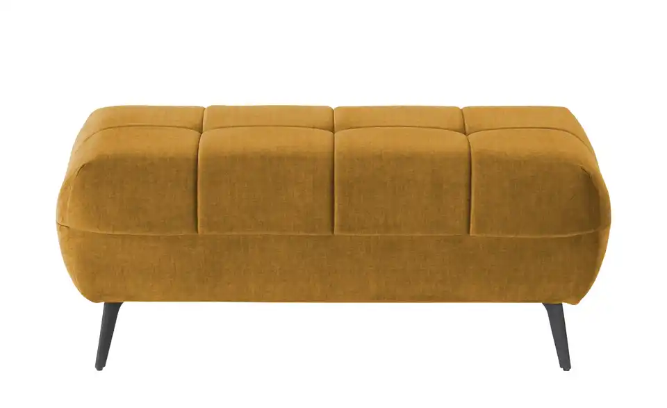 bobb Hocker Carly, Frontansicht