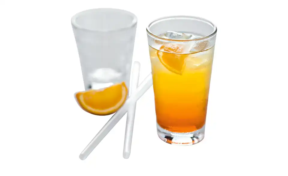 LEONARDO Becherset Onda, in Wohnsituation