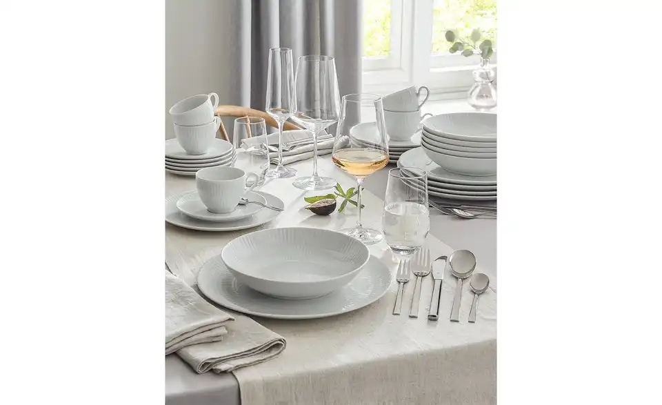 LEONARDO Rotweinglas Mozart, in Wohnsituation