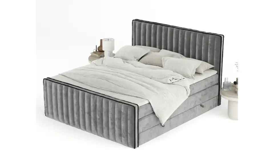 Boxspringbett mit Stauraum, in Wohnsituation
