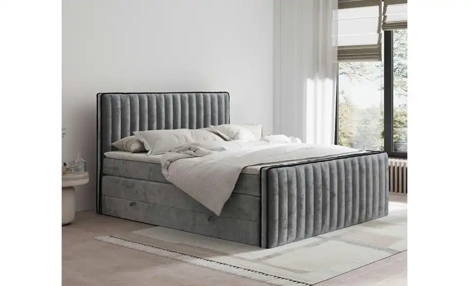 Boxspringbett mit Stauraum, in Wohnsituation
