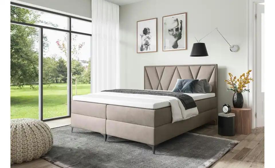 Boxbett mit Bettkasten, in Wohnsituation