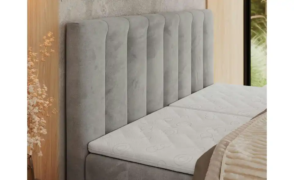 Motor Boxspringbett mit Bettkasten, in Wohnsituation