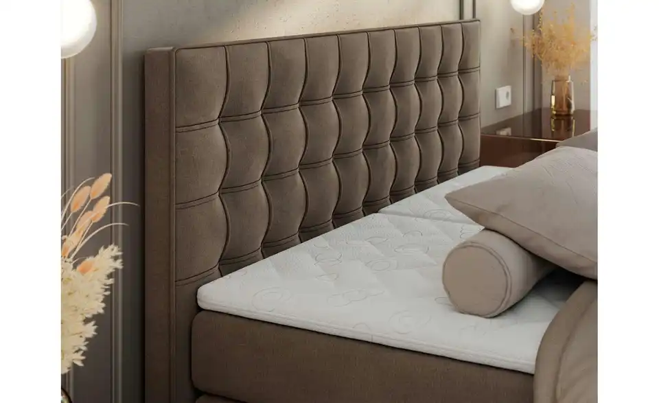 Motor Boxspringbett mit Bettkasten, in Wohnsituation