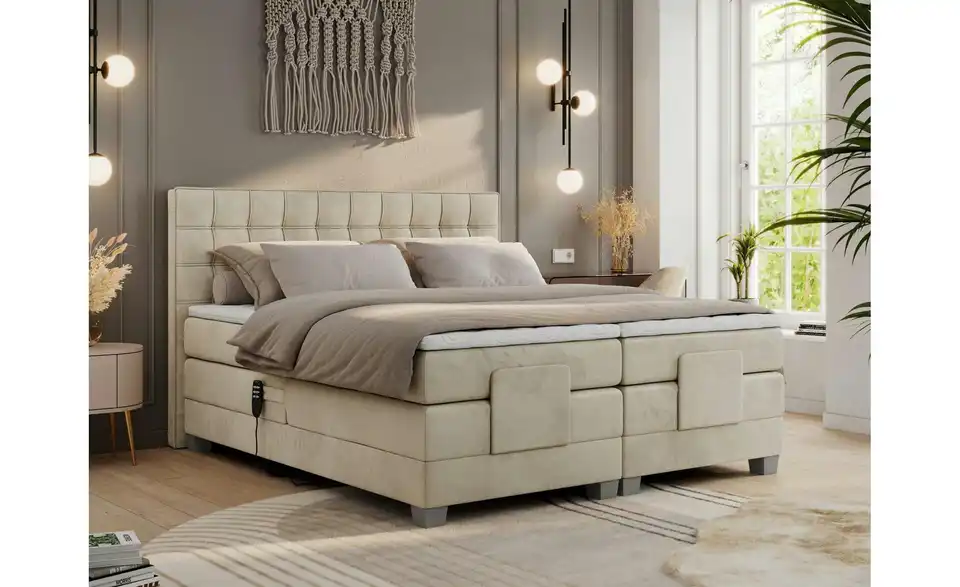 Motor Boxspringbett mit Bettkasten, in Wohnsituation