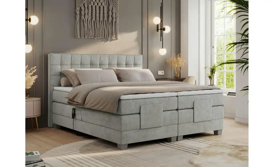 Motor Boxspringbett mit Bettkasten, in Wohnsituation