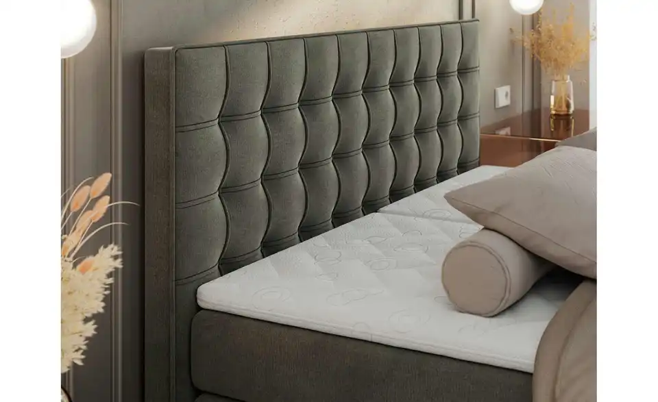 Motor Boxspringbett mit Bettkasten, in Wohnsituation