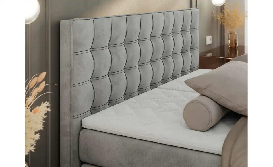 Motor Boxspringbett mit Bettkasten, in Wohnsituation