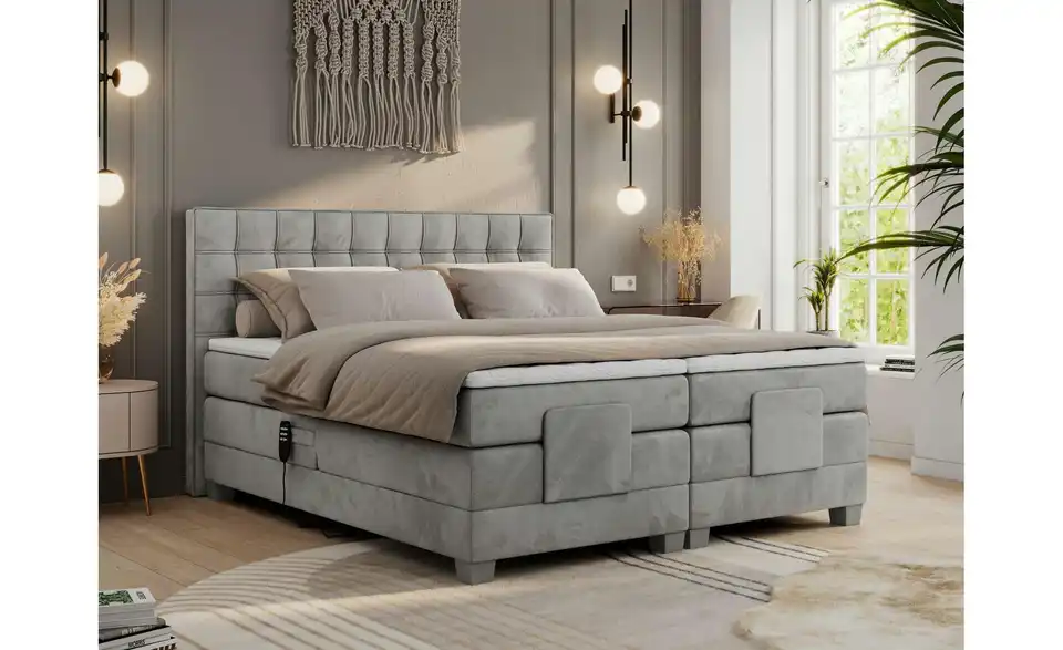 Motor Boxspringbett mit Bettkasten, in Wohnsituation