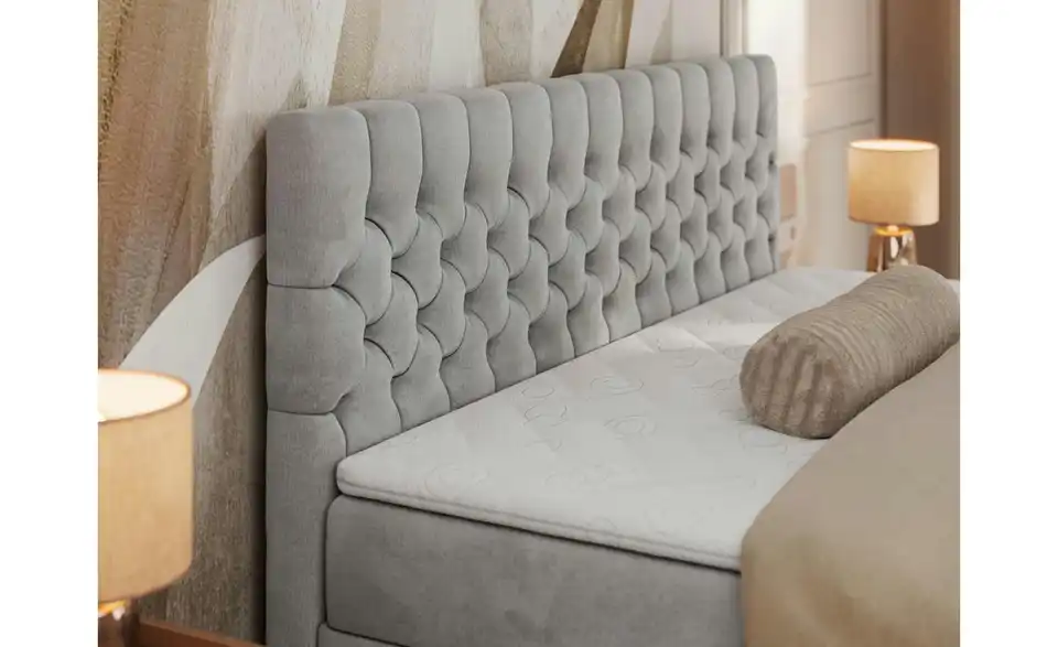 Boxbett mit Bettkasten, in Wohnsituation