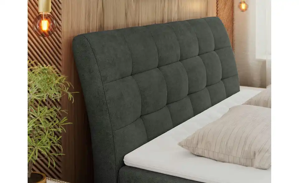 Boxbett mit Bettkasten, in Wohnsituation