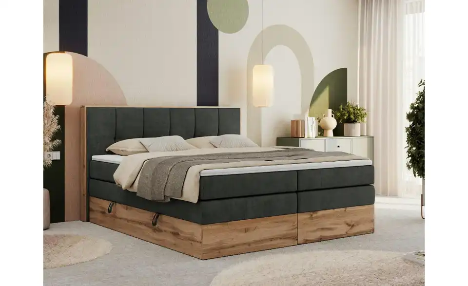Boxspringbett mit Bettkasten, in Wohnsituation