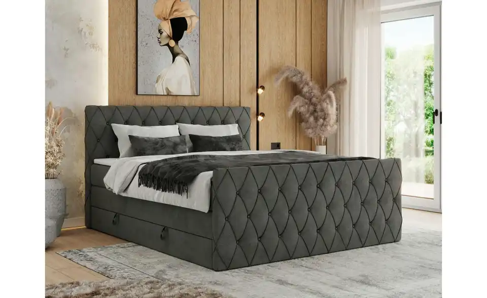 Boxspringbett mit Bettkasten, in Wohnsituation