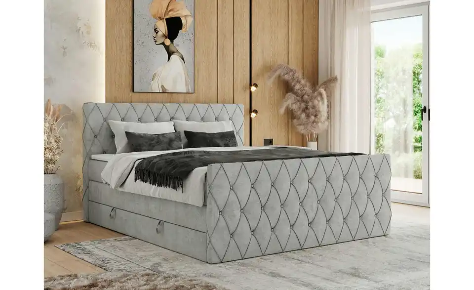 Boxspringbett mit Bettkasten, in Wohnsituation
