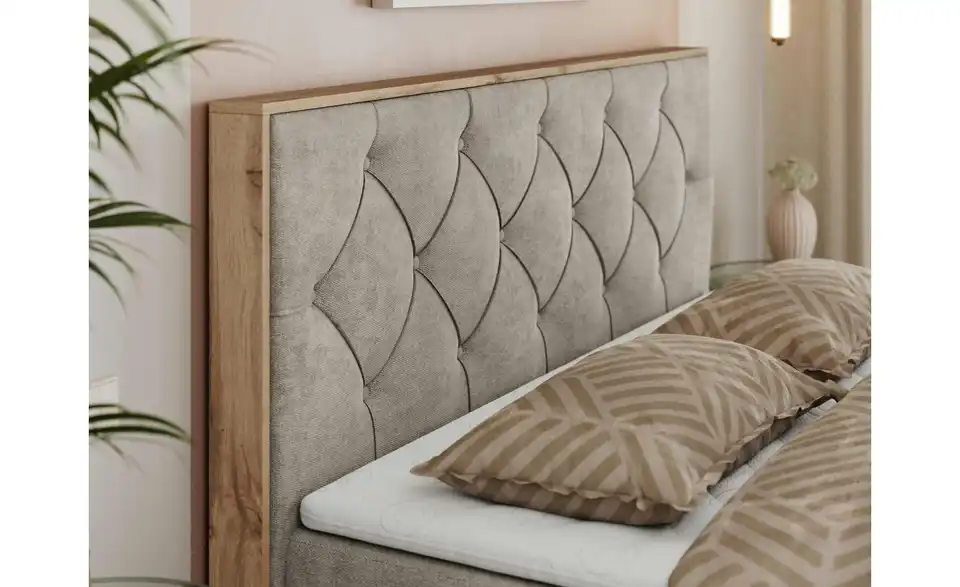 Boxbett mit Bettkasten, in Wohnsituation