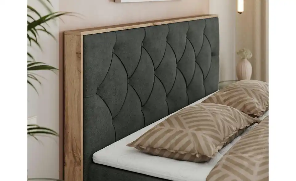 Boxbett mit Bettkasten, in Wohnsituation