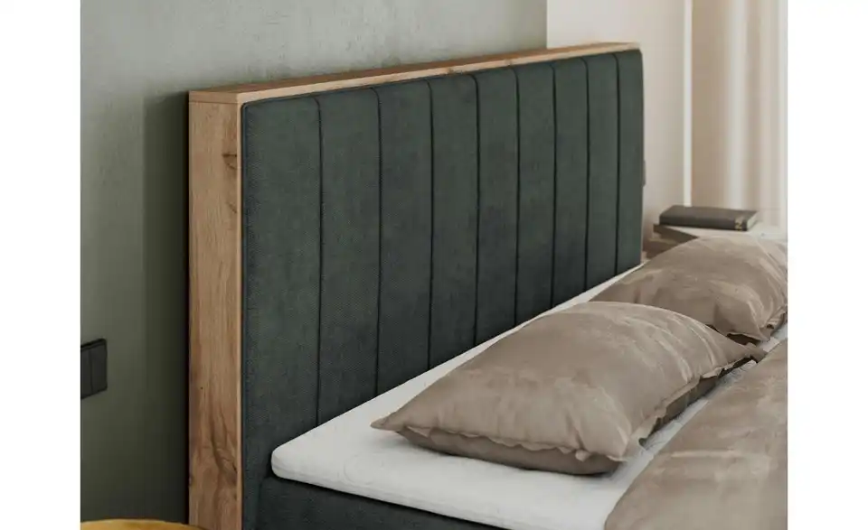 Boxbett mit Bettkasten, in Wohnsituation