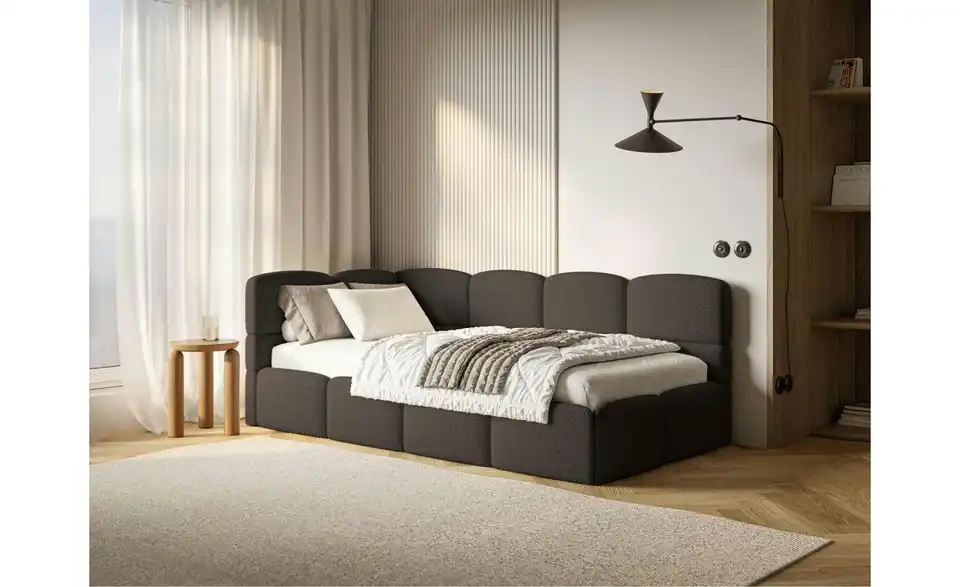 Selsey Polsterliege mit Matratze und Rausfallschutz, in Wohnsituation