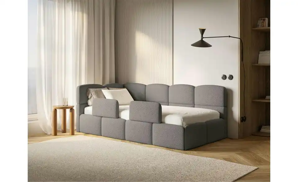 Selsey Polsterliege mit Matratze und Rausfallschutz, in Wohnsituation