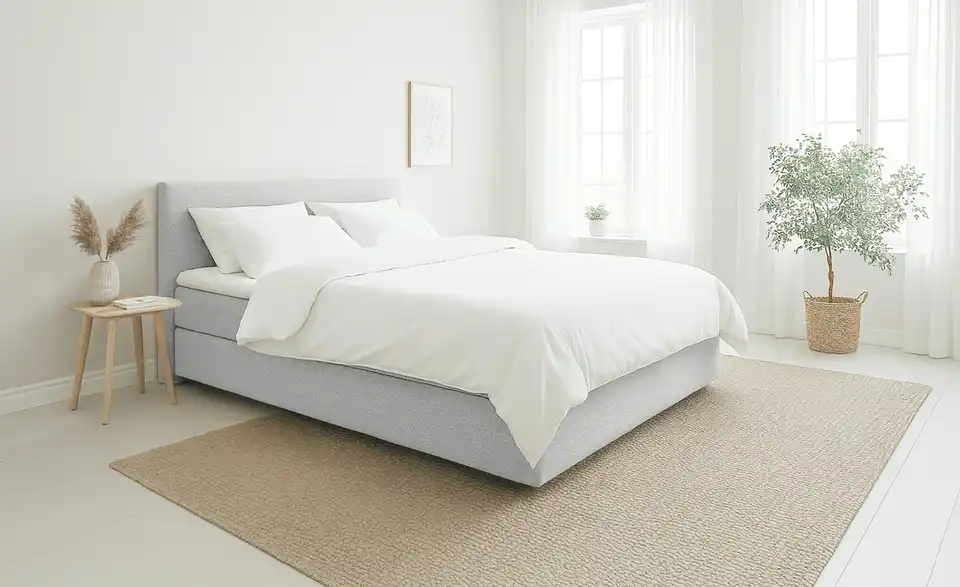 Boxspringbett 140x200 in hellgrau, in Wohnsituation