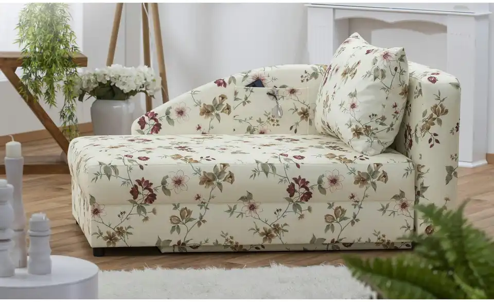 Max Winzer Recamiere Tobi, in Wohnsituation