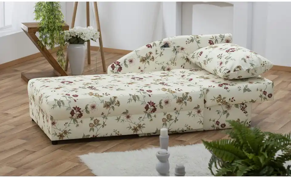 Max Winzer Recamiere Tobi, in Wohnsituation