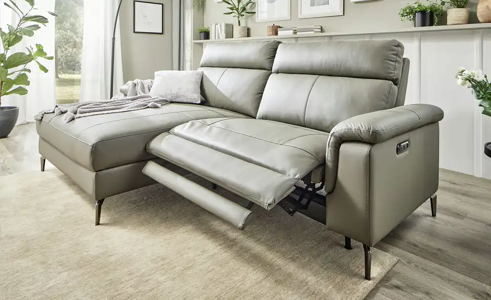 Ecksofa Tina mit Relaxfunktion, in Wohnsituation