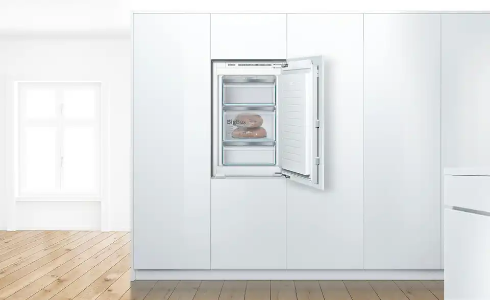 BOSCH Einbau-Gefrierschrank GIV21AFE0, geöffnet
