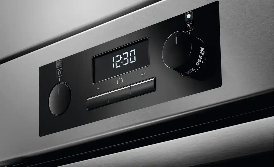 Einbau-Herdset HZ13M20I1R, Detailansicht