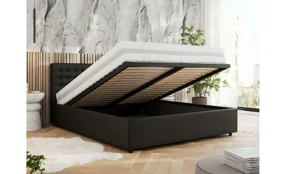 Polsterbett 140x200 Schwarz mit Bettkasten, in Wohnsituation