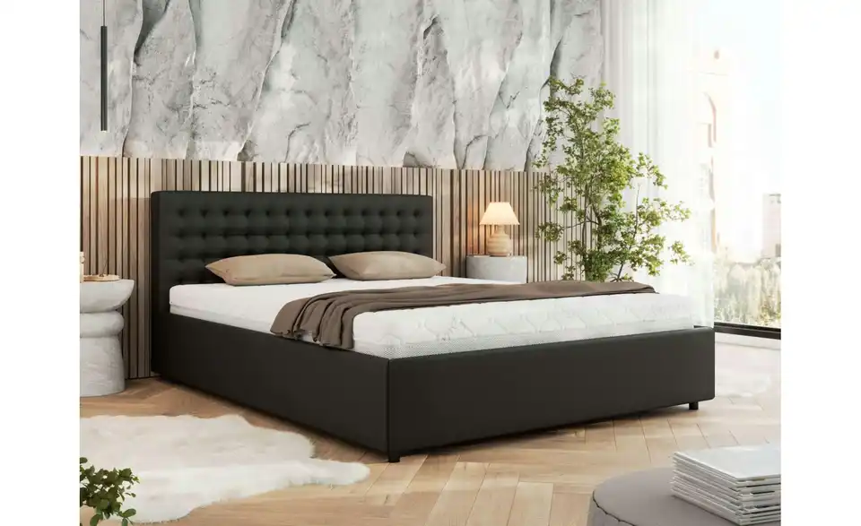 Polsterbett 140x200 Schwarz mit Bettkasten, in Wohnsituation