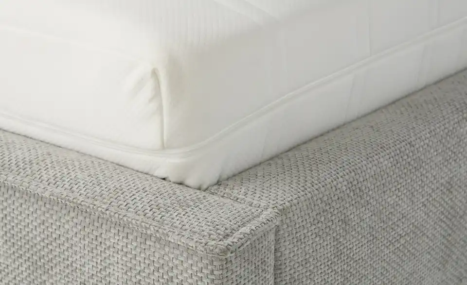 Polsterbett mit Bettgestell, Detailansicht