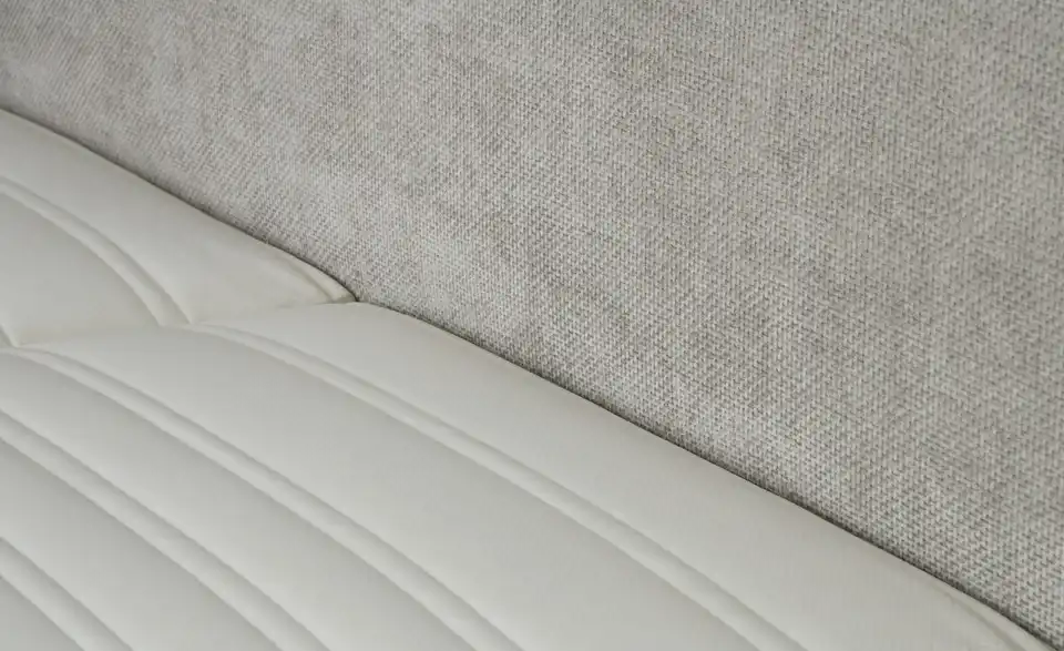 Polsterbett mit Bettgestell, Detailansicht