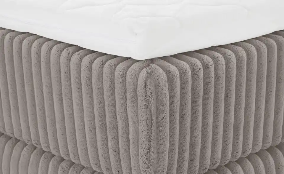 Boxspringbett mit Bettkasten, Detailansicht