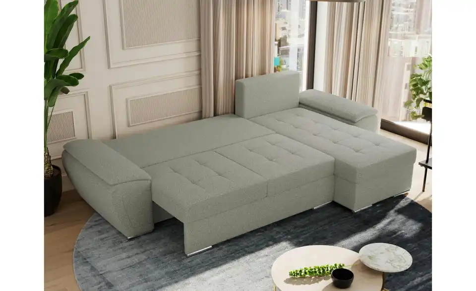 Ecksofa Hellgrau, in Wohnsituation