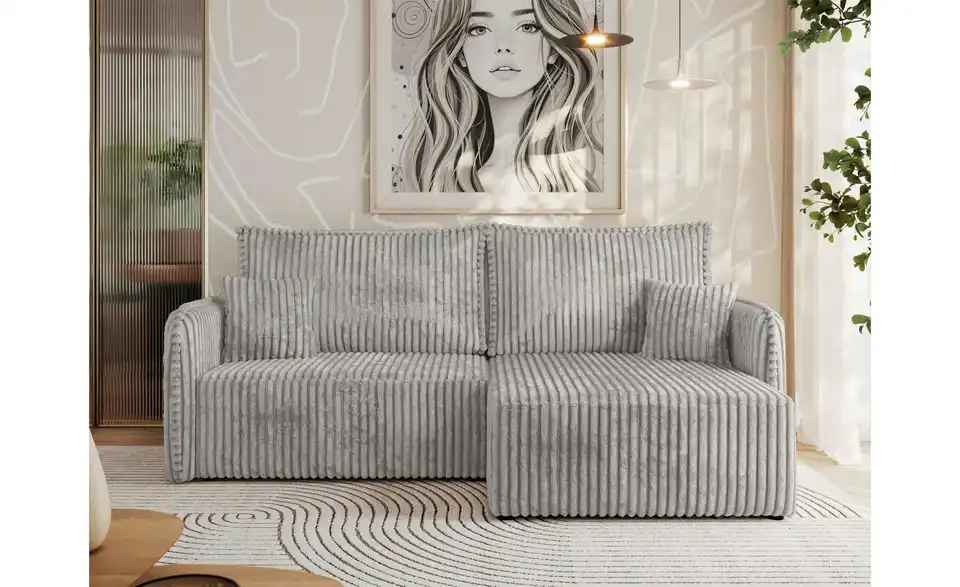 Ecksofa Hellgrau, in Wohnsituation