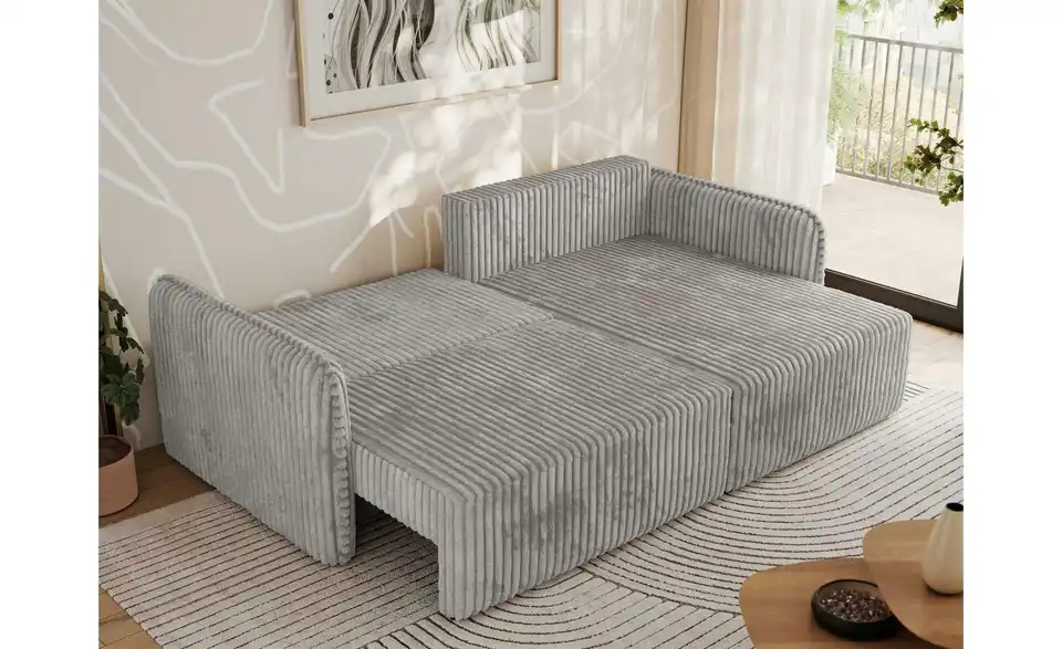 Ecksofa Hellgrau, in Wohnsituation