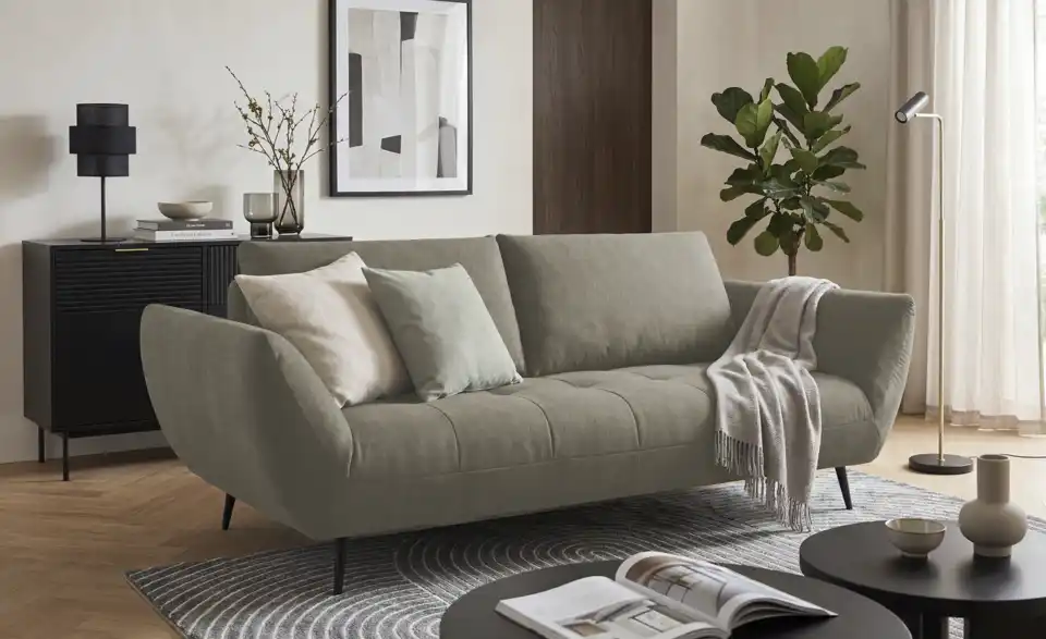 bobb Sofa 2,5 -sitzig Carly mit Sitztiefenverstellung, in Wohnsituation