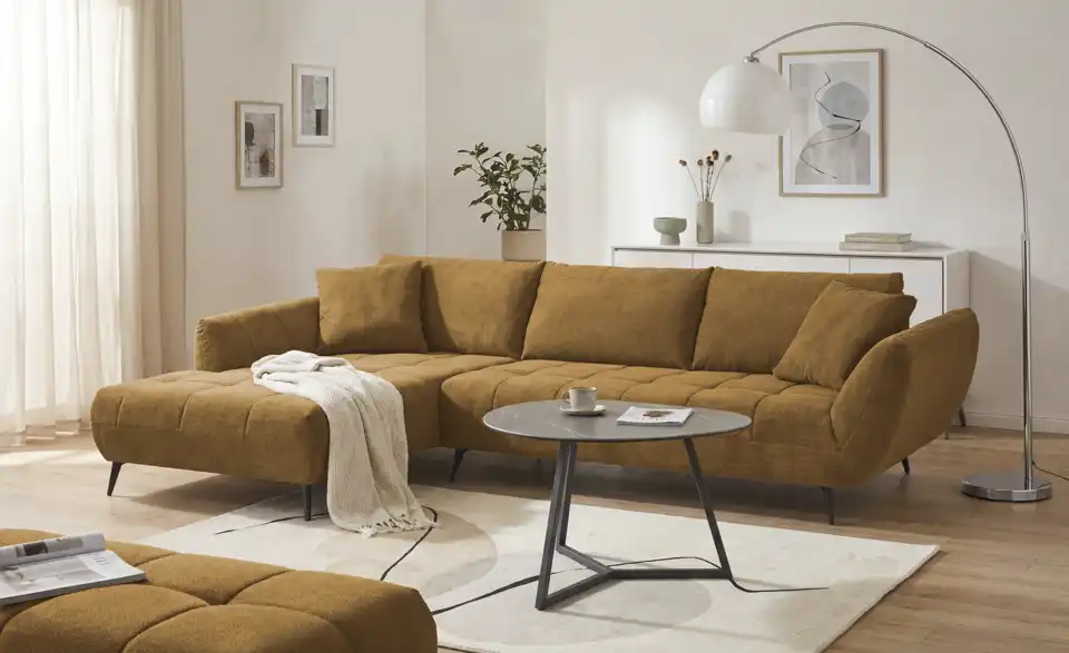 bobb Ecksofa Carly mit Sitztiefenverstellung, in Wohnsituation