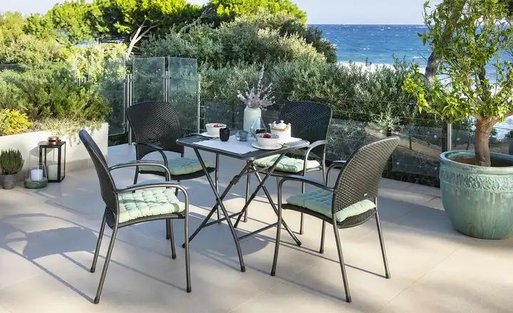 Gartenmöbel aus Polyrattan, Holz & Co. bei Möbel Kraft