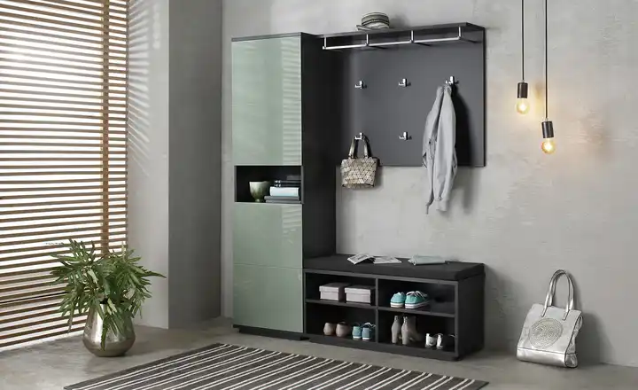  Garderobe 
