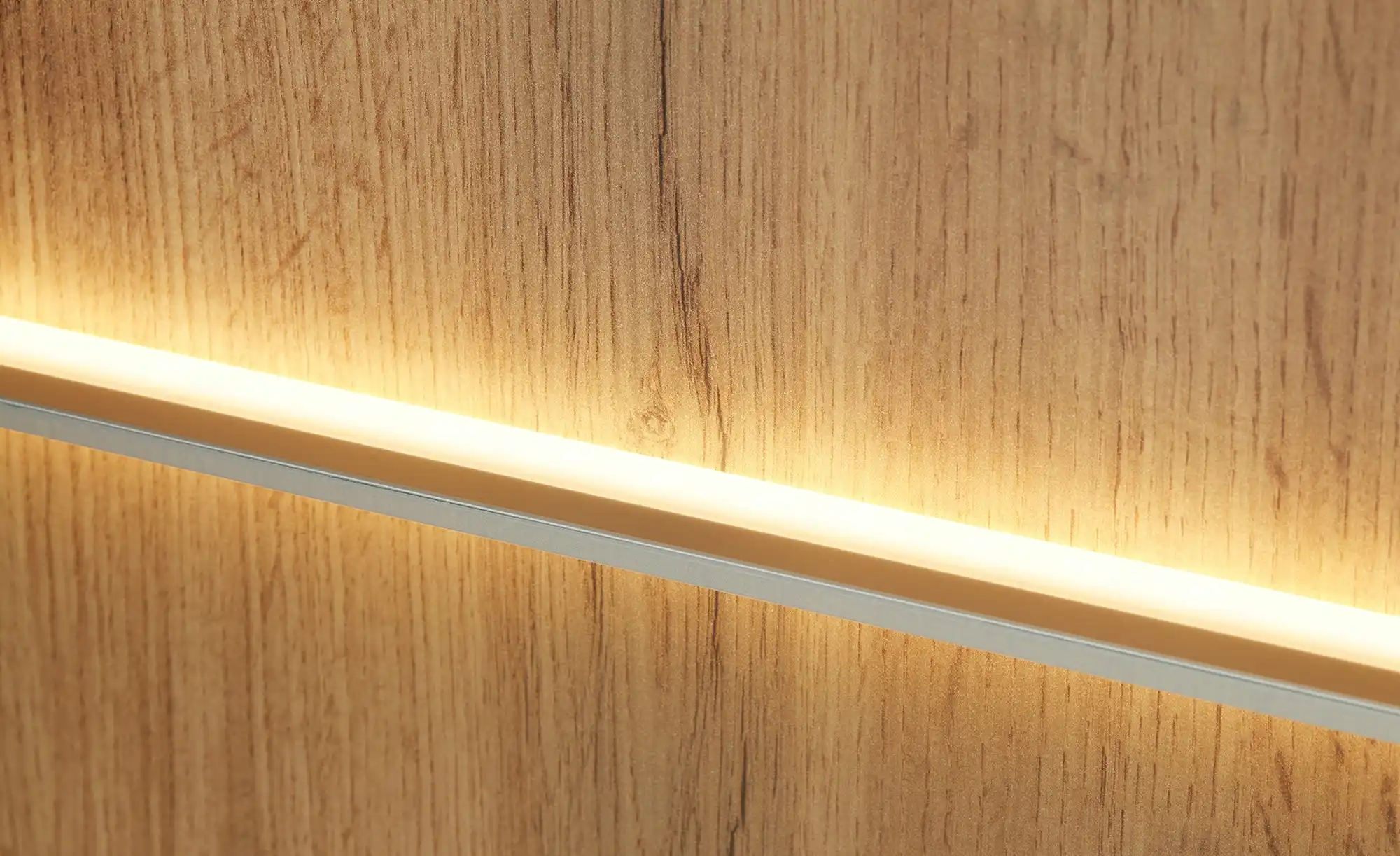 LED-Glasbodenbeleuchtung und Vitrine für Highboard